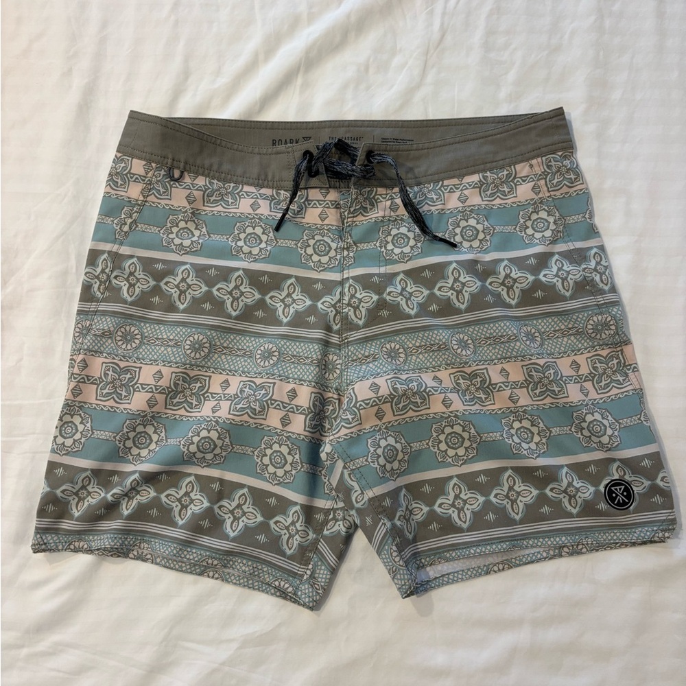 Roark Floral Patterned Swim Shorts - Blue, Gray, Tan